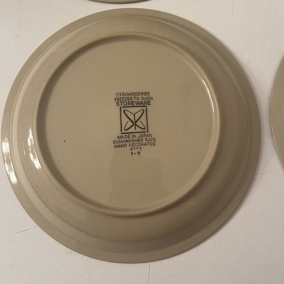 Strawberries Stoneware Japan 4 Plates Sears 4112 Replacement 7.5" VTG 70s - Picture 8 of 14